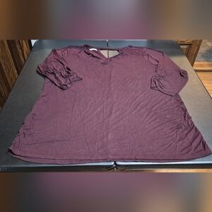 Ladies size 3 (3X) burgundy Maurices top